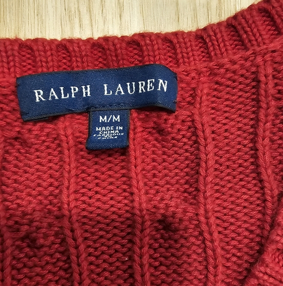 NWOT L-RL Women's V-Neck Cable Knit Red Sweater With Gold Logo Size-M - Picture 4 of 8